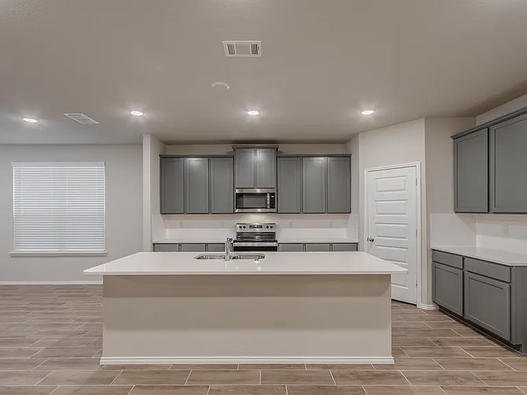 5948 Hopkins Dr — Photo 12
