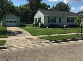 110 3rd Ave, Cando, ND 58324