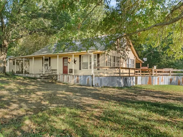 6411 Fm 645, Palestine, TX 75803