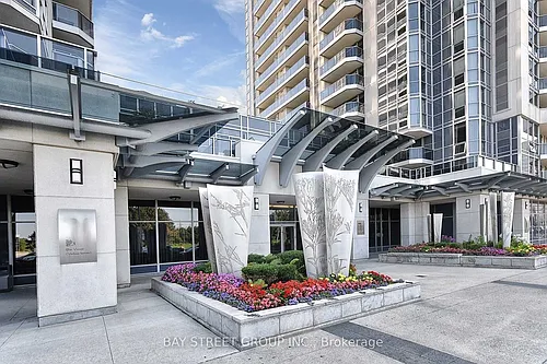 5793 Yonge St #903 Photo 1