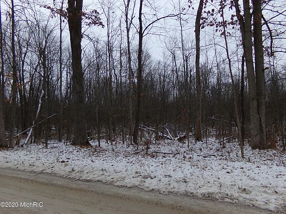 5th image of 8899 Sixteen Mile Rd NE