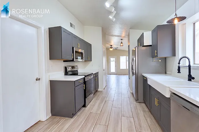 2262 E Arabian Dr — Photo 7