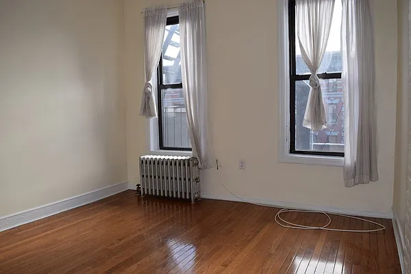 Rented by AD Real Estate Investors | media 9