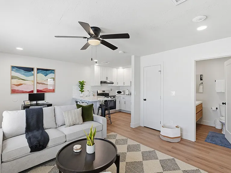 1417 E Roosevelt St #3 — Photo 17