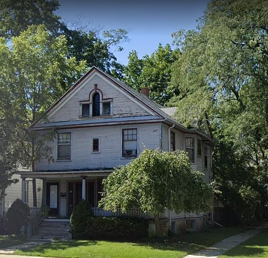 Exterior painting planned for this year to make the outside match the beautiful interior.