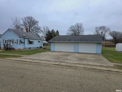 105 N Western Ave, Saint David, IL, 61563