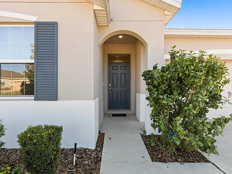 8104 Penrose Pl — Photo 3