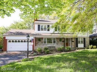 5275 Cleves Warsaw Rd, Cincinnati, OH 45238