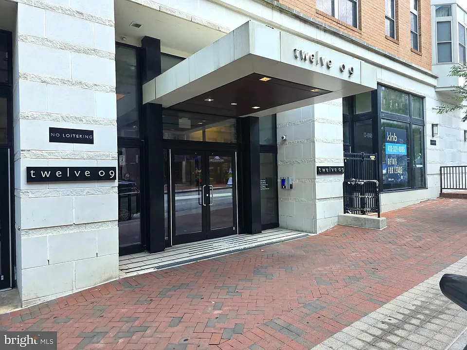1209 N Charles St #202