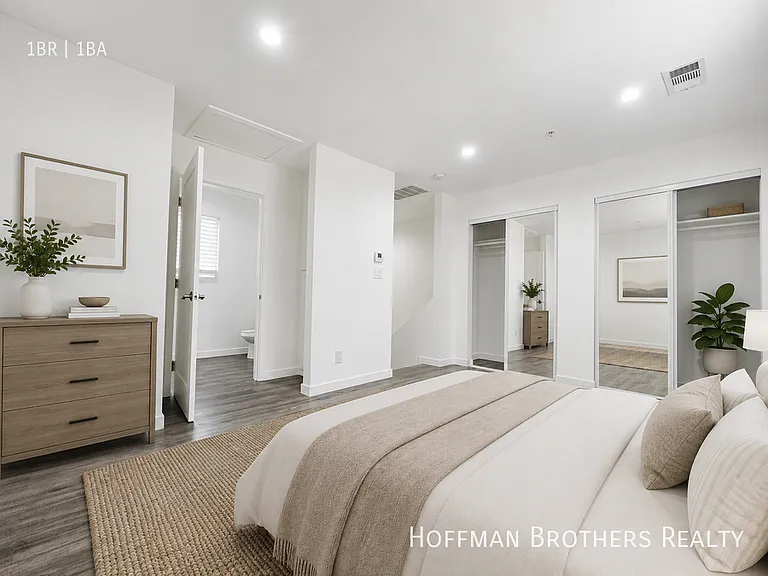 601 N Normandie Ave #5 — Photo 5