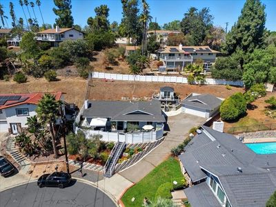 137 Bellerive Ct, Vista, CA, 92084