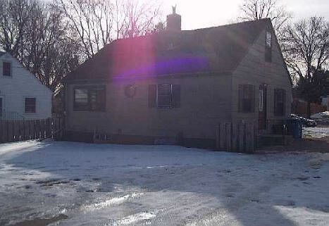 2nd image of 153 Arion St E