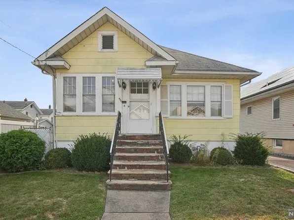 430 6th Ave, Lyndhurst, NJ 07071
