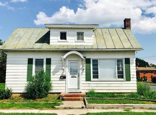 1018 W Virginia Ave, Martinsburg, WV 25401