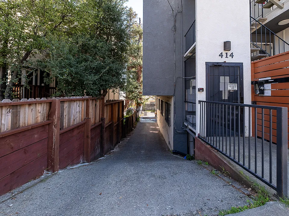 414 Fairmount Ave #101