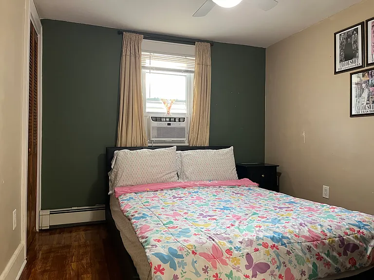 Upper Level - Bedroom 3