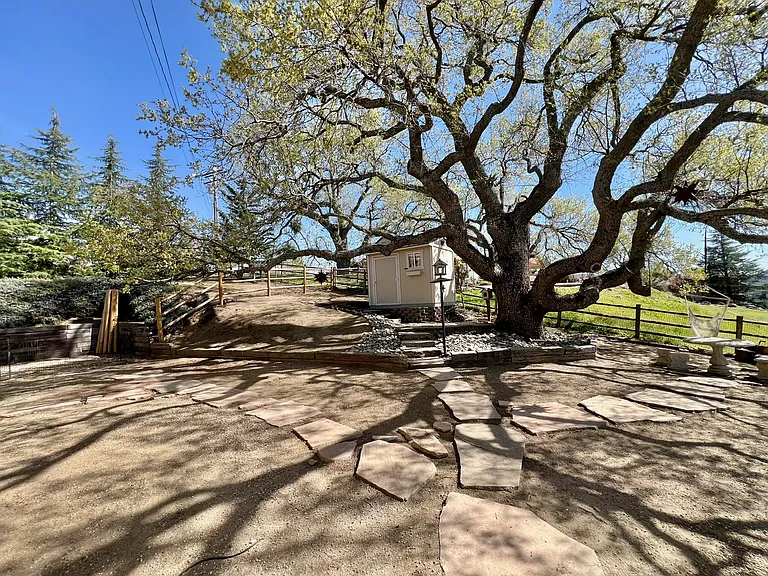 27030 Oakflat Dr — Photo 31