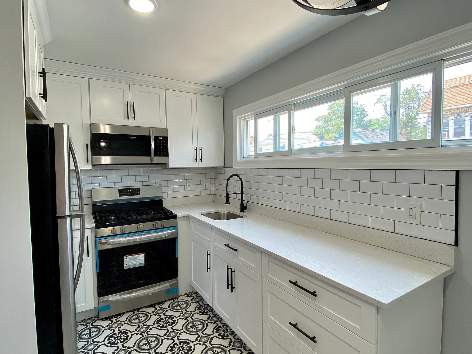 1 bed, $1,950 — Photo 3