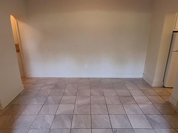 4th image of 310 Blake Blvd #1017339