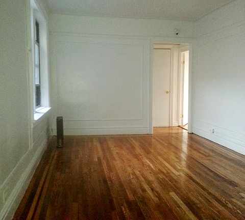 2nd image of 1459 Taylor Ave APT 24