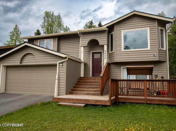 8820 Kak Island St, Eagle River, AK 99577