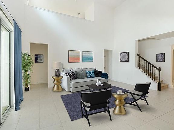 3rd image of 1049 Vinsetta Cir