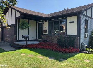 321 Mill St, Algonac, MI