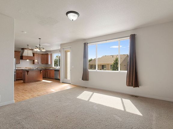 4th image of 4406 Cypress St