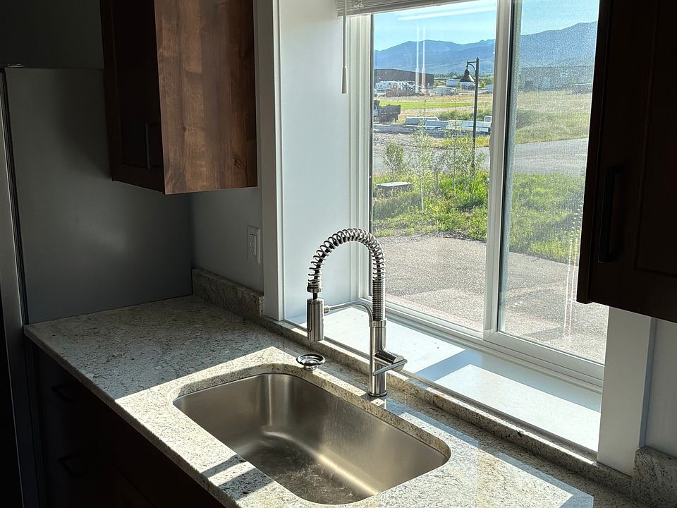 1st image of 300 Dc Ln #300B