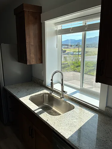 300 Dc Ln #300B Photo 1