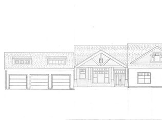 4 Willow Tree Ln, Charlton, MA 01507