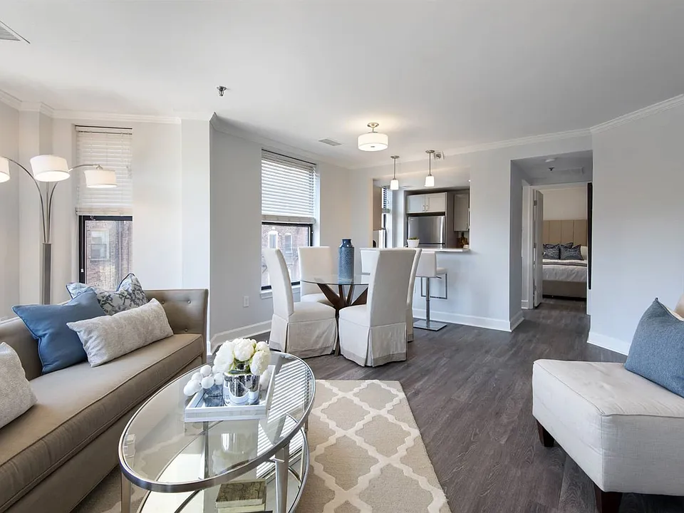 southend_garrisonsquare_2019_southend_liv2_bh