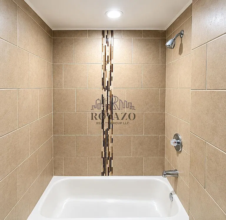 2 bed, 600 sqft, $1,795 — Photo 3