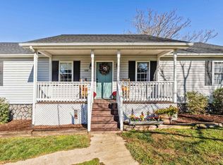 574 Rock Mountain Ln, Crimora, VA 24431