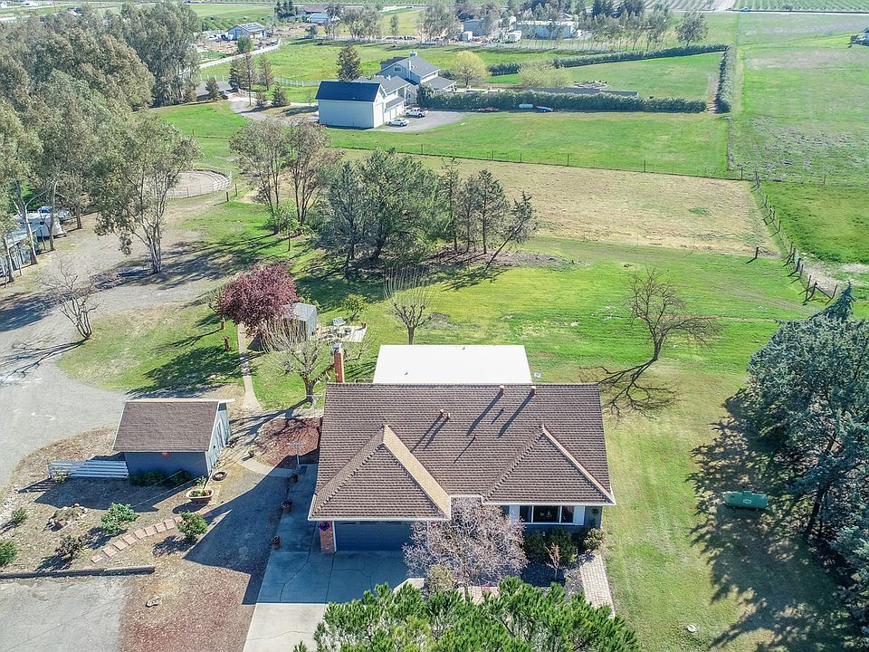 1st image of 19748 Hillcrest Dr