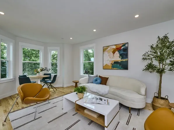 17 Macarthur St #3, Somerville, MA 02145