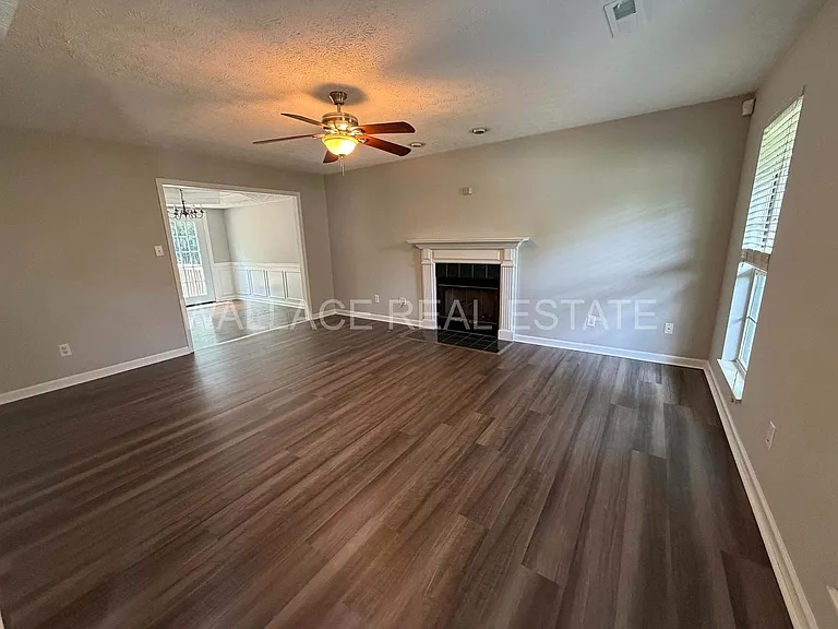 6919 Yellow Oak Ln — Photo 4