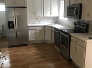113 Pleasant St #B, Woburn, MA 01801