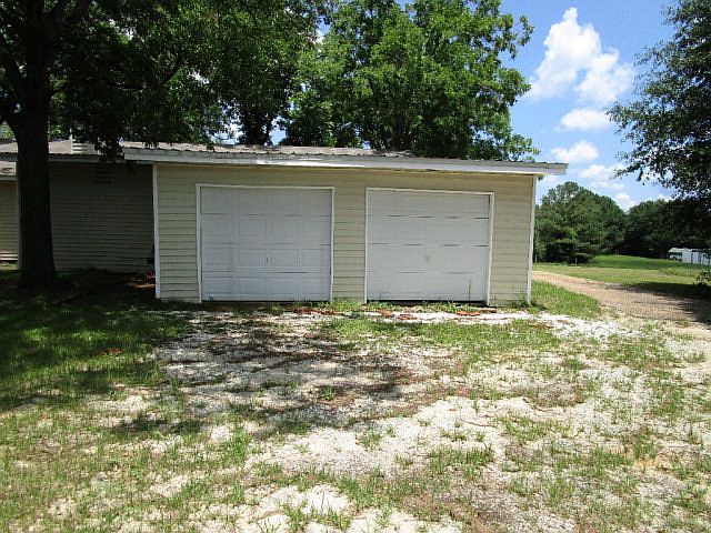 2nd image of 256 County Road 502