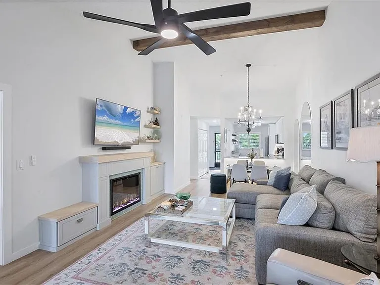 5737 Ashton Way #5737 — Photo 3