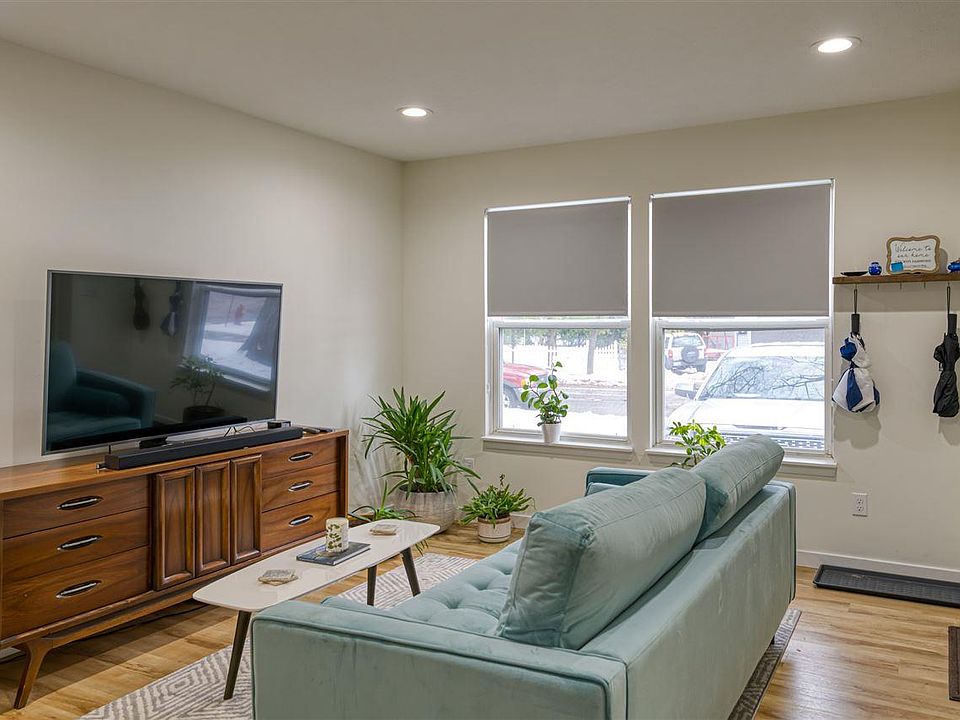 1st image of 430 W Sixteenth St #B