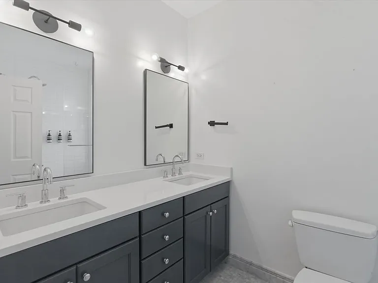 745 N Wood St #TOWNHOUSE — Photo 9