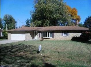 202 Ivy Ln, Anderson, IN 46012