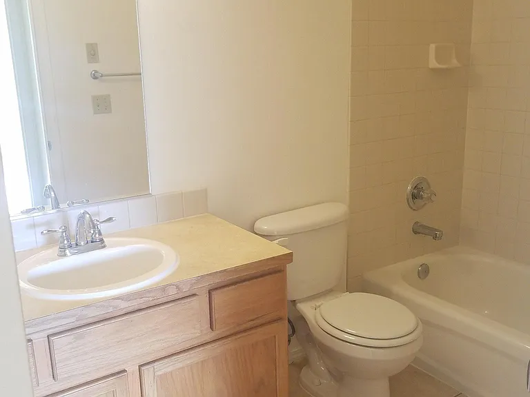 11424 1st Ave S #205 — Photo 8