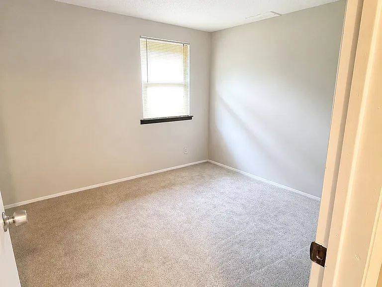 1532 N Maybelle Pl — Photo 18