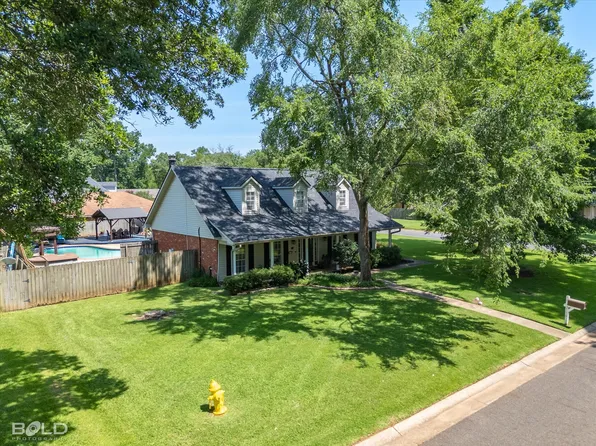 2119 Surrey Ln, Bossier City, LA 71111
