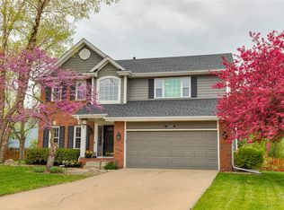 12380 Walnut Ridge Ct, Clive, IA 50325