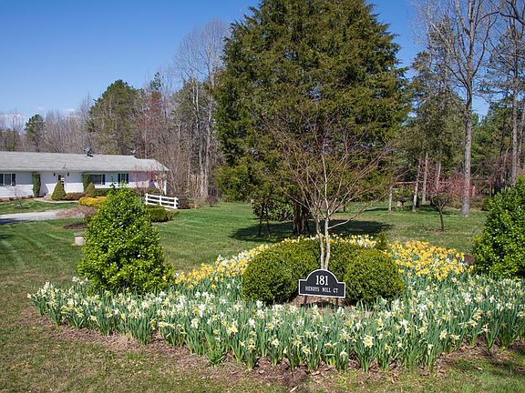 2nd image of 181 Henrys Mill Ct
