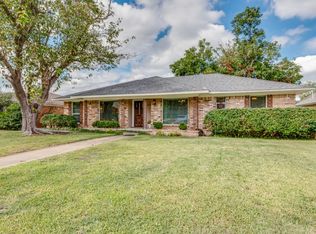 2239 Homeway Cir, Dallas, TX 75228
