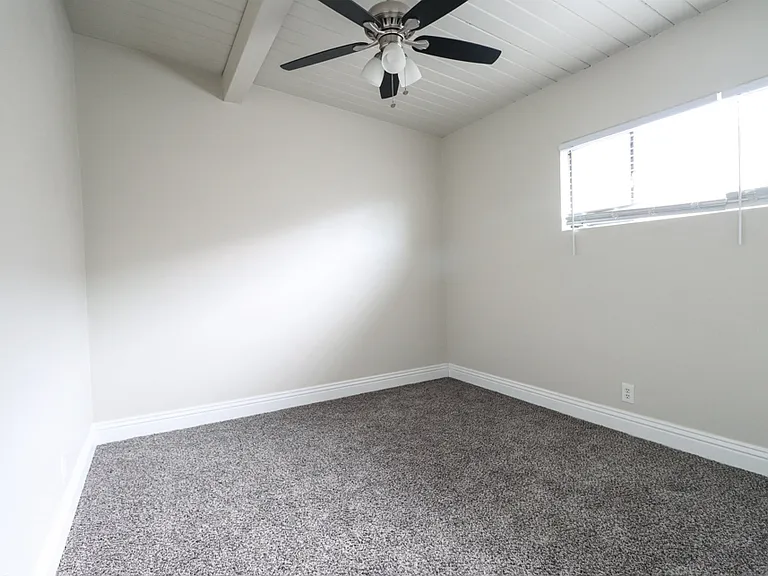 Rosemead Villas — Photo 20